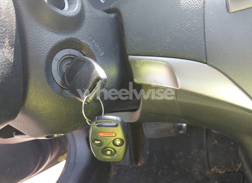 Photo 11 of 2010 Honda Accord 3.5 EX-L (VIN 1HGCP3F80AA032094)