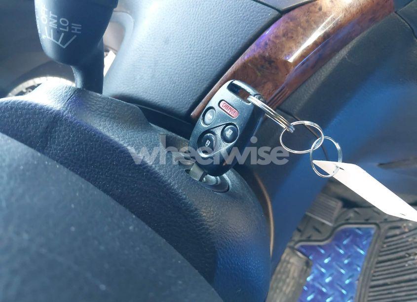 Photo 11 of 2011 Honda Accord 3.5 EX-L (VIN 1HGCP3F80BA002031)