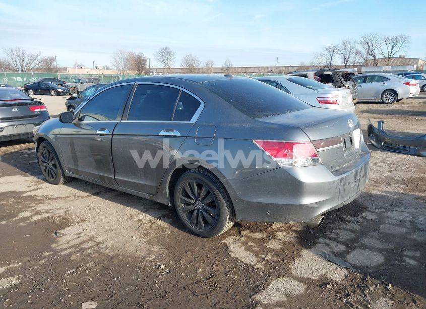 Photo 3 of 2011 Honda Accord 3.5 EX-L (VIN 1HGCP3F80BA002031)