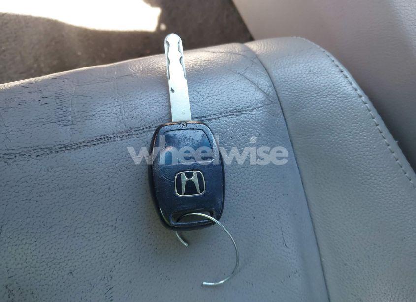 Photo 11 of 2011 Honda Accord 3.5 EX-L (VIN 1HGCP3F80BA008024)