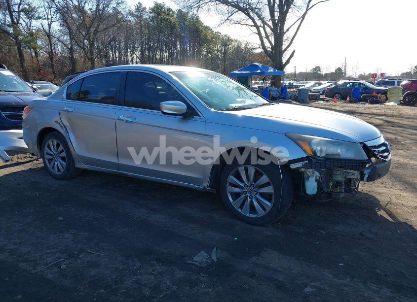 Photo 13 of 2011 Honda Accord 3.5 EX-L (VIN 1HGCP3F80BA008024)