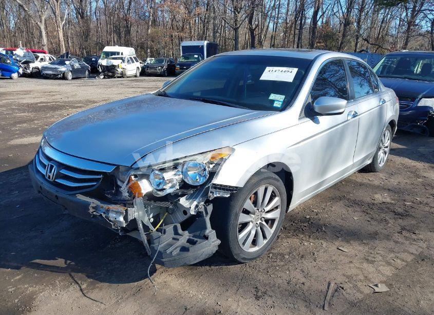 Photo 2 of 2011 Honda Accord 3.5 EX-L (VIN 1HGCP3F80BA008024)