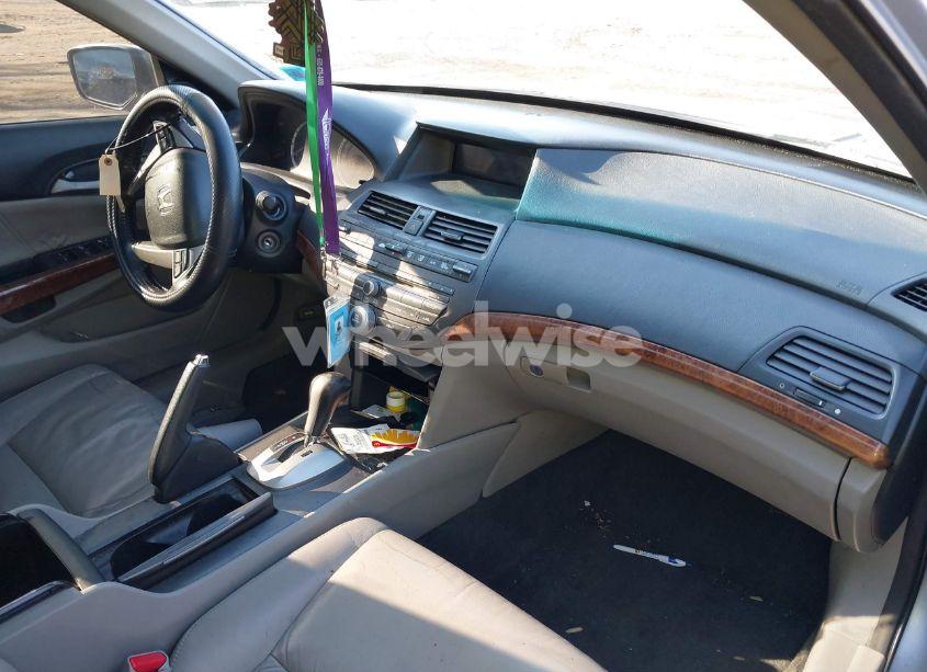 Photo 5 of 2011 Honda Accord 3.5 EX-L (VIN 1HGCP3F80BA008024)