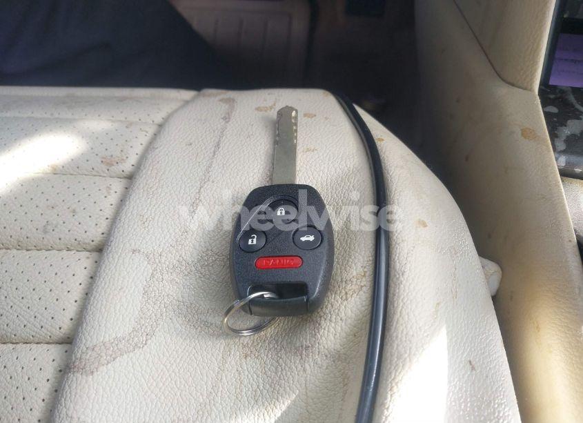 Photo 11 of 2011 Honda Accord 3.5 EX-L (VIN 1HGCP3F80BA009528)