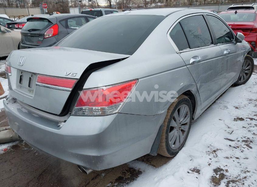 Photo 4 of 2011 Honda Accord 3.5 EX-L (VIN 1HGCP3F80BA021145)
