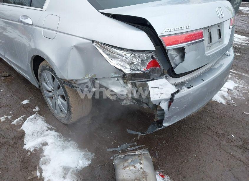 Photo 6 of 2011 Honda Accord 3.5 EX-L (VIN 1HGCP3F80BA021145)