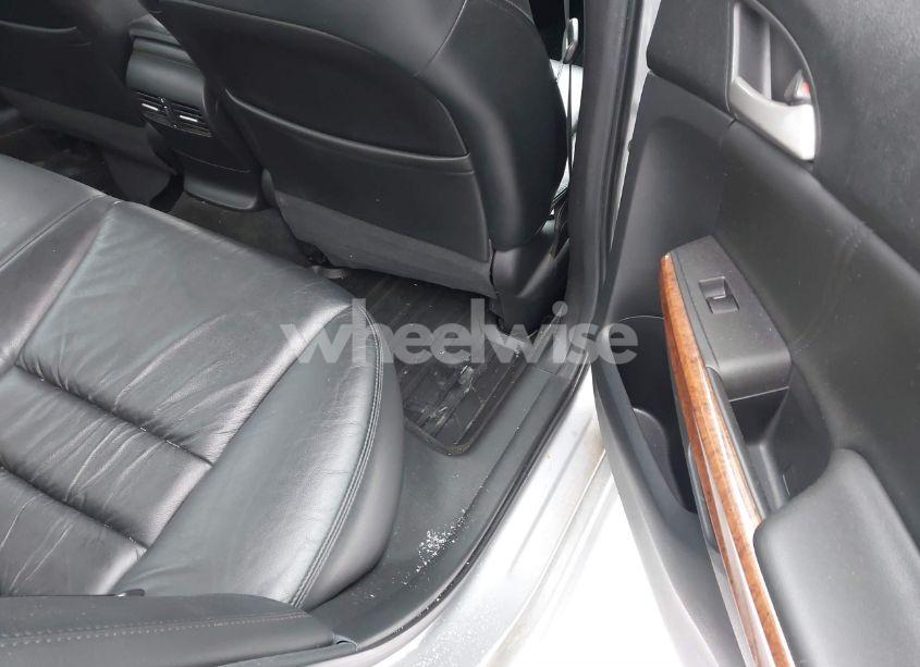 Photo 8 of 2011 Honda Accord 3.5 EX-L (VIN 1HGCP3F80BA021145)