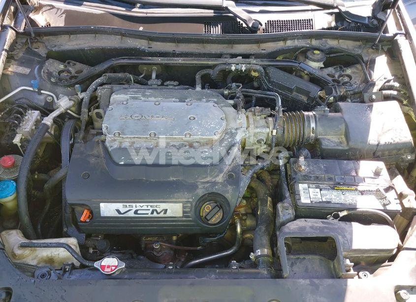 Photo 10 of 2011 Honda Accord 3.5 EX-L (VIN 1HGCP3F80BA024921)