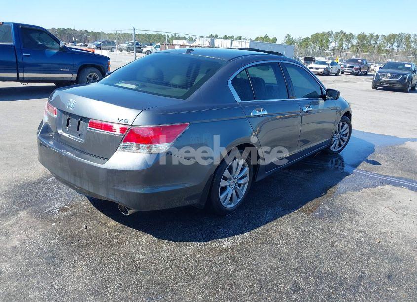 Photo 4 of 2011 Honda Accord 3.5 EX-L (VIN 1HGCP3F80BA024921)