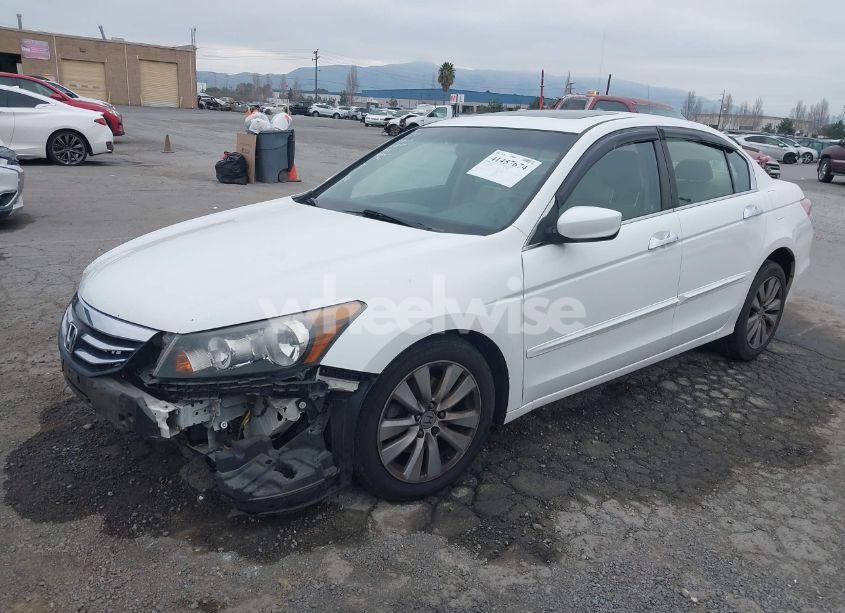 Photo 2 of 2012 Honda Accord 3.5 EX-L (VIN 1HGCP3F80CA010194)