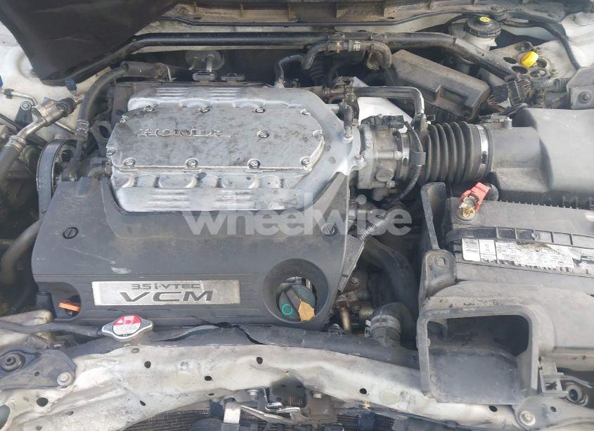 Photo 10 of 2010 Honda Accord 3.5 EX-L (VIN 1HGCP3F81AA006474)