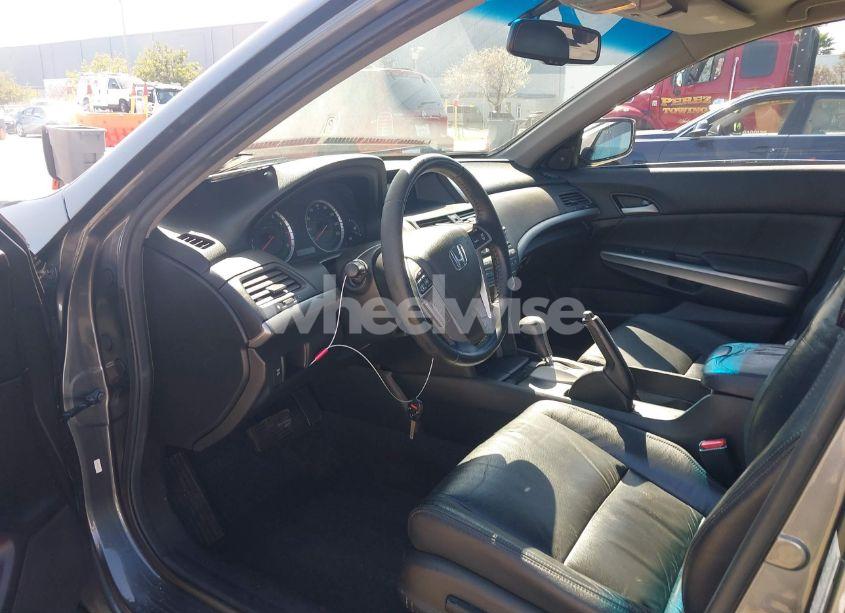 Photo 5 of 2010 Honda Accord 3.5 EX-L (VIN 1HGCP3F81AA021721)