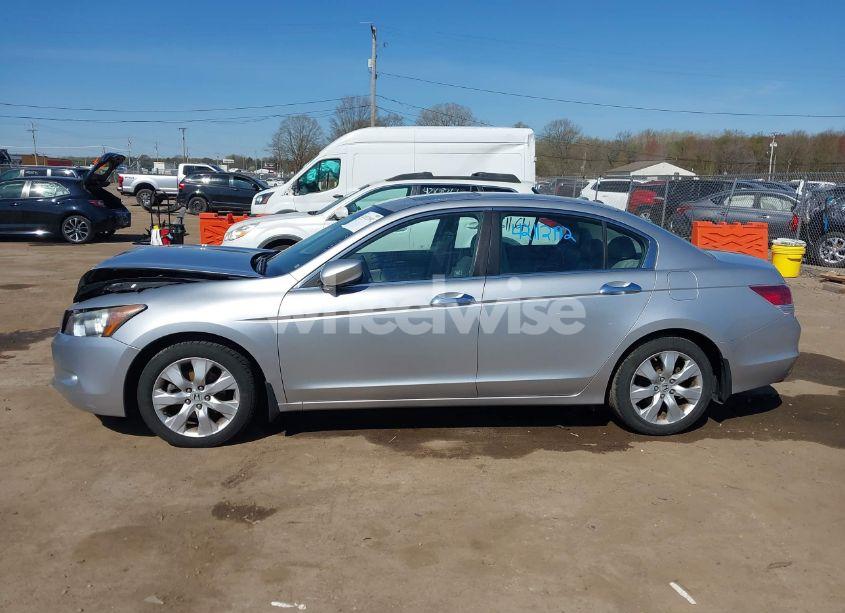 Photo 14 of 2010 Honda Accord 3.5 EX-L (VIN 1HGCP3F81AA029740)
