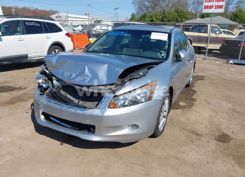 Photo 2 of 2010 Honda Accord 3.5 EX-L (VIN 1HGCP3F81AA029740)