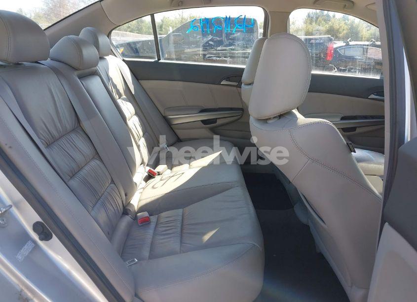 Photo 8 of 2010 Honda Accord 3.5 EX-L (VIN 1HGCP3F81AA029740)