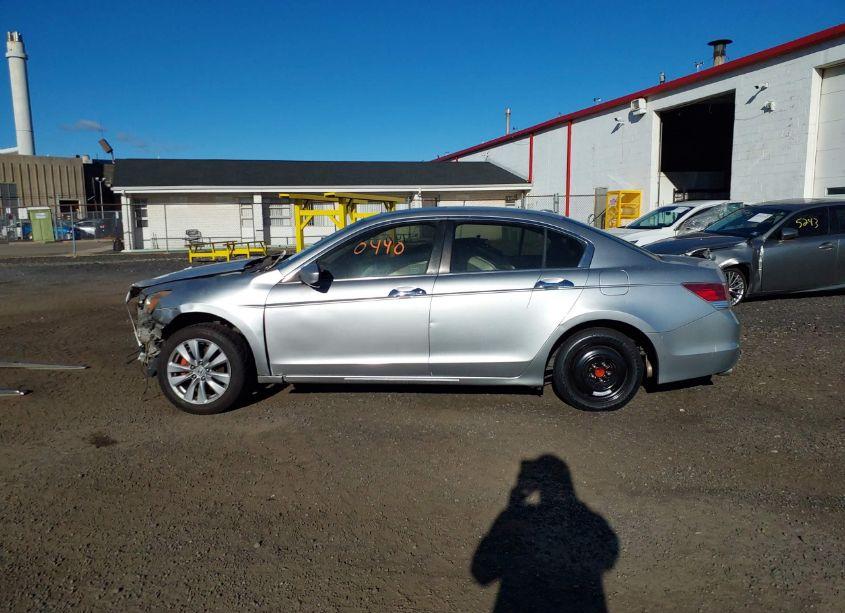 Photo 14 of 2011 Honda Accord 3.5 EX-L (VIN 1HGCP3F81BA003074)