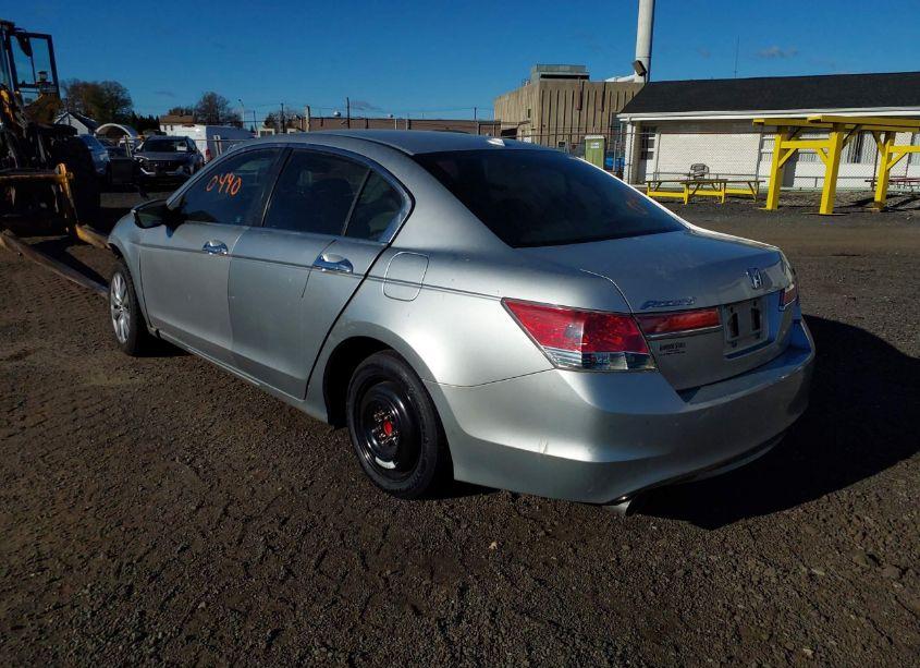 Photo 3 of 2011 Honda Accord 3.5 EX-L (VIN 1HGCP3F81BA003074)