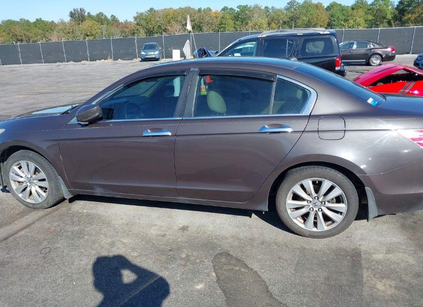 Photo 15 of 2011 Honda Accord 3.5 EX-L (VIN 1HGCP3F81BA006962)