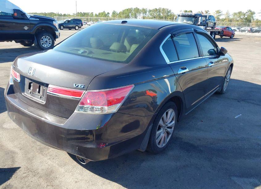 Photo 4 of 2011 Honda Accord 3.5 EX-L (VIN 1HGCP3F81BA006962)