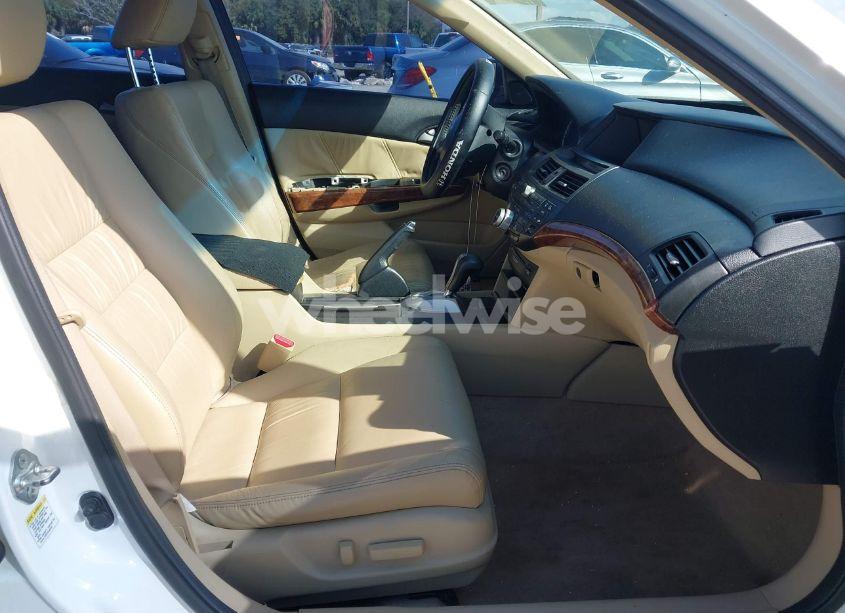 Photo 5 of 2011 Honda Accord 3.5 EX-L (VIN 1HGCP3F81BA024538)