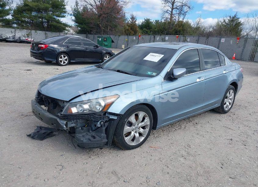 Photo 2 of 2011 Honda Accord 3.5 EX-L (VIN 1HGCP3F81BA032073)