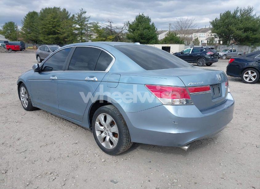 Photo 3 of 2011 Honda Accord 3.5 EX-L (VIN 1HGCP3F81BA032073)