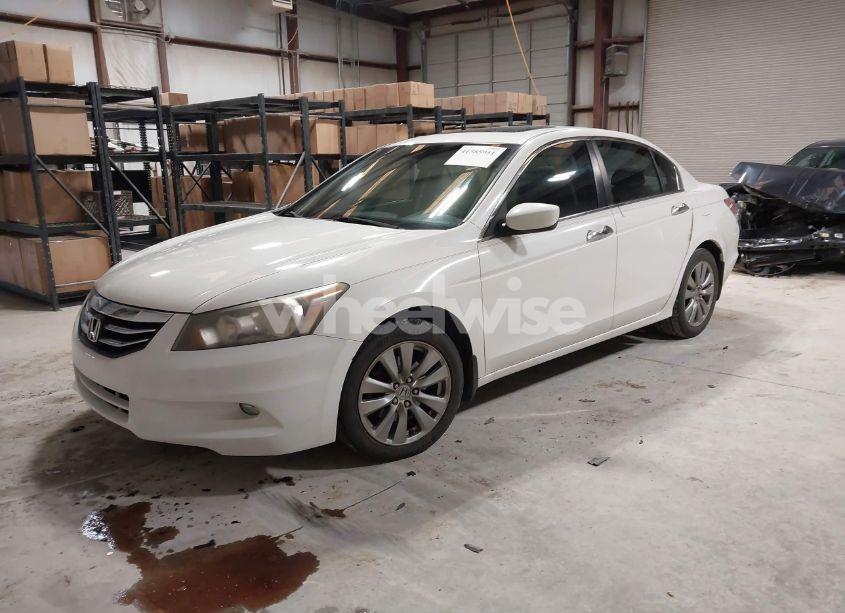 Photo 2 of 2012 Honda Accord 3.5 EX-L (VIN 1HGCP3F81CA000015)