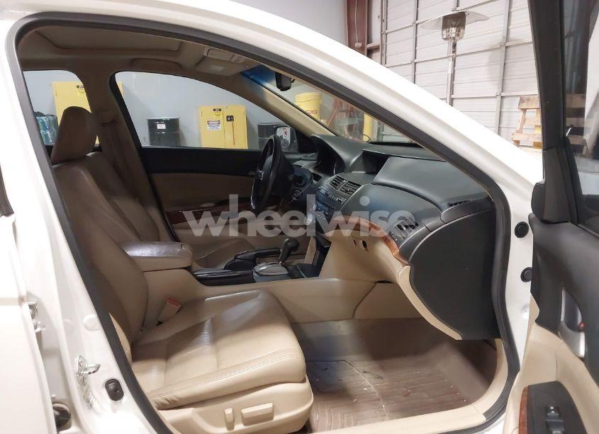 Photo 5 of 2012 Honda Accord 3.5 EX-L (VIN 1HGCP3F81CA000015)