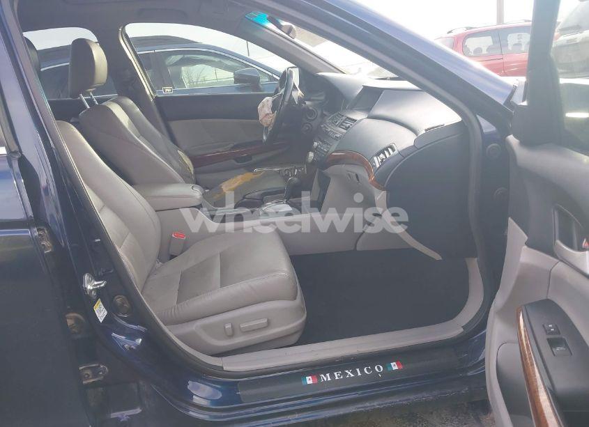 Photo 5 of 2012 Honda Accord 3.5 EX-L (VIN 1HGCP3F81CA005912)