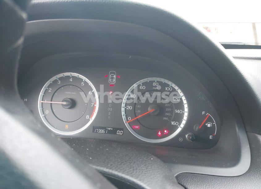 Photo 7 of 2012 Honda Accord 3.5 EX-L (VIN 1HGCP3F81CA005912)