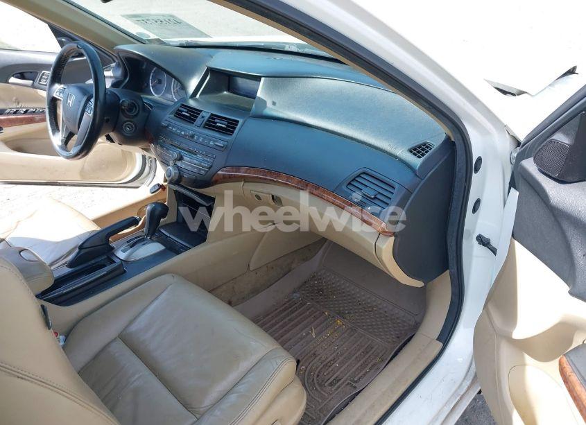 Photo 5 of 2012 Honda Accord 3.5 EX-L (VIN 1HGCP3F81CA007238)