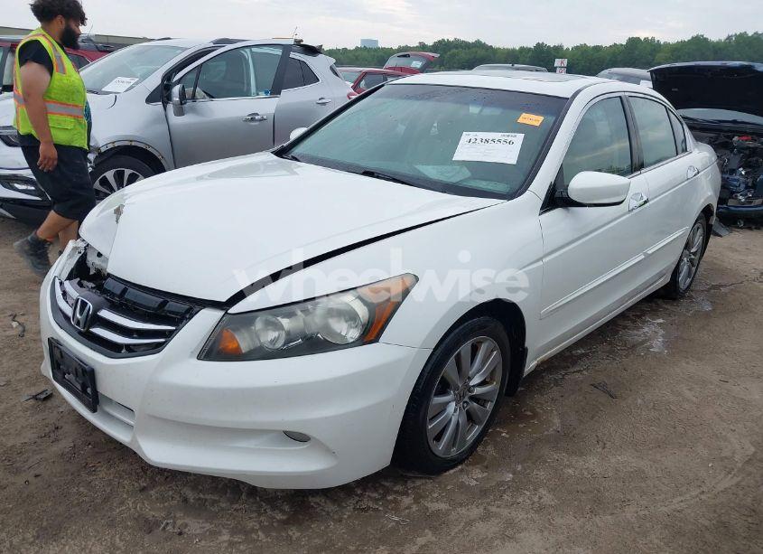 Photo 2 of 2012 Honda Accord 3.5 EX-L (VIN 1HGCP3F81CA013508)
