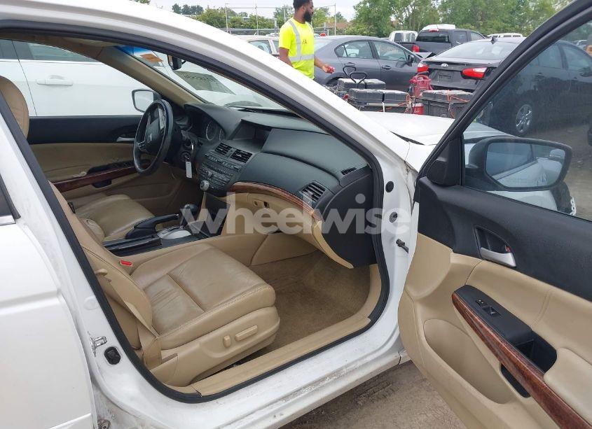 Photo 5 of 2012 Honda Accord 3.5 EX-L (VIN 1HGCP3F81CA013508)