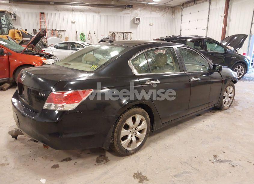 Photo 4 of 2010 Honda Accord 3.5 EX-L (VIN 1HGCP3F82AA013031)