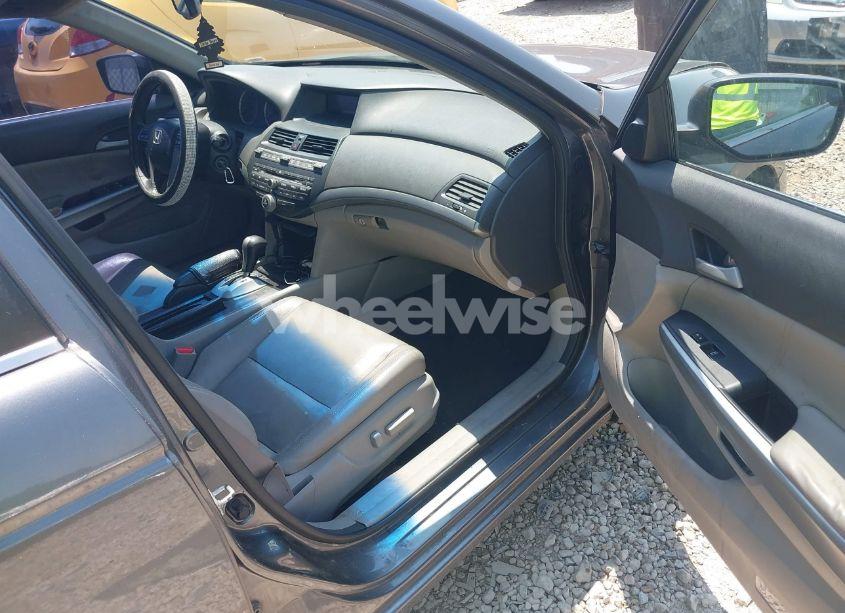 Photo 5 of 2010 Honda Accord 3.5 EX-L (VIN 1HGCP3F82AA014681)