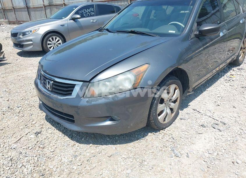 Photo 6 of 2010 Honda Accord 3.5 EX-L (VIN 1HGCP3F82AA014681)