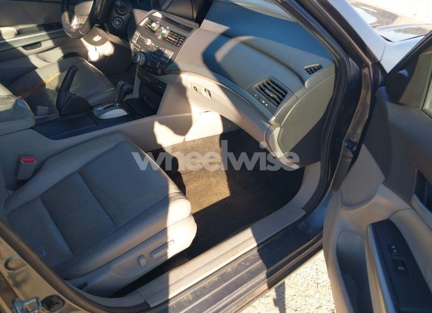 Photo 5 of 2010 Honda Accord 3.5 EX-L (VIN 1HGCP3F82AA017886)