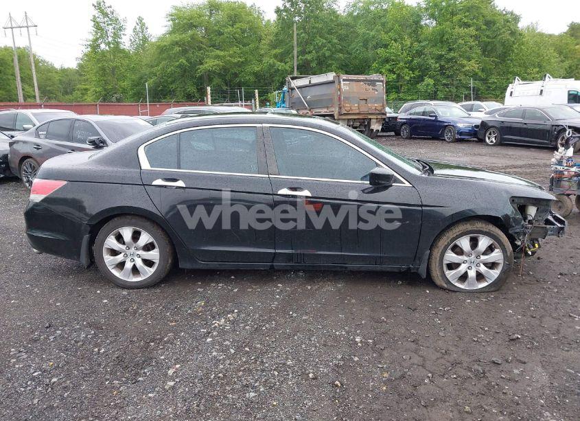 Photo 13 of 2010 Honda Accord 3.5 EX-L (VIN 1HGCP3F82AA021632)