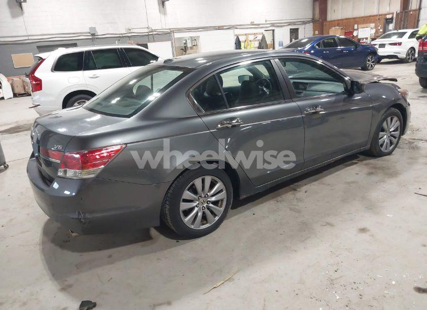 Photo 4 of 2011 Honda Accord 3.5 EX-L (VIN 1HGCP3F82BA015055)