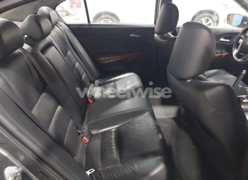 Photo 8 of 2011 Honda Accord 3.5 EX-L (VIN 1HGCP3F82BA015055)