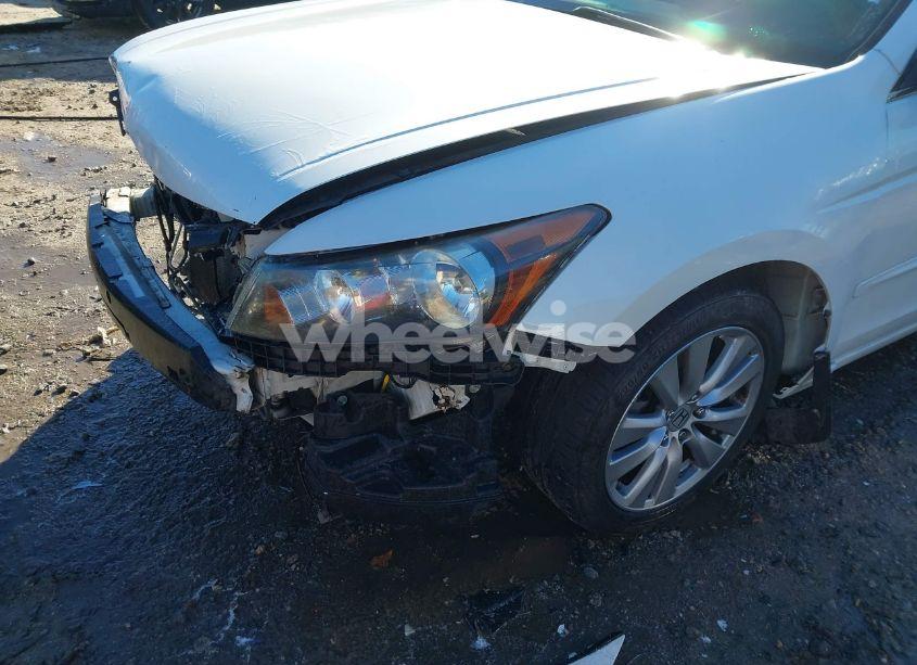 Photo 18 of 2011 Honda Accord 3.5 EX-L (VIN 1HGCP3F82BA024872)