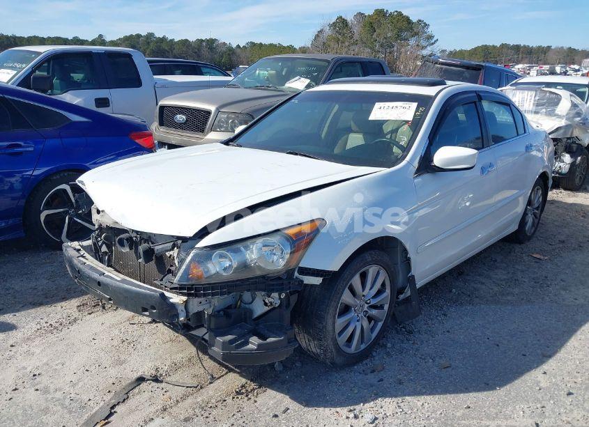 Photo 2 of 2011 Honda Accord 3.5 EX-L (VIN 1HGCP3F82BA024872)