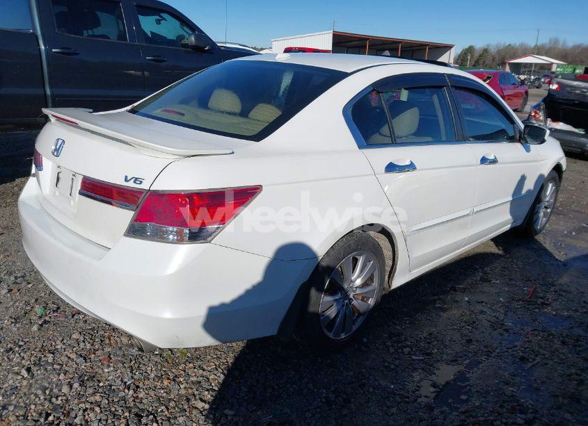 Photo 4 of 2011 Honda Accord 3.5 EX-L (VIN 1HGCP3F82BA024872)