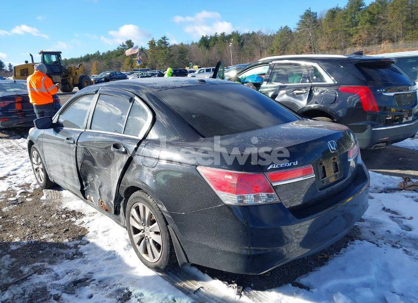 Photo 3 of 2012 Honda Accord 3.5 EX-L (VIN 1HGCP3F82CA011590)