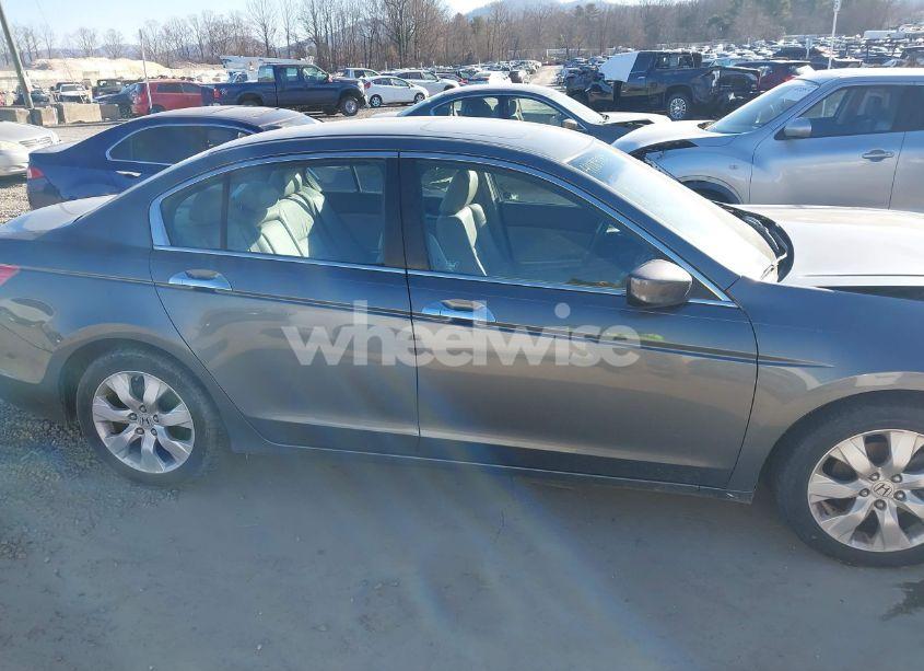Photo 13 of 2010 Honda Accord 3.5 EX-L (VIN 1HGCP3F83AA003043)