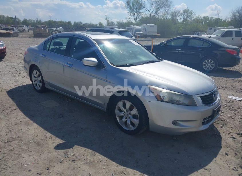 2010 Honda Accord 3.5 EX-L (VIN 1HGCP3F83AA010770) main photo