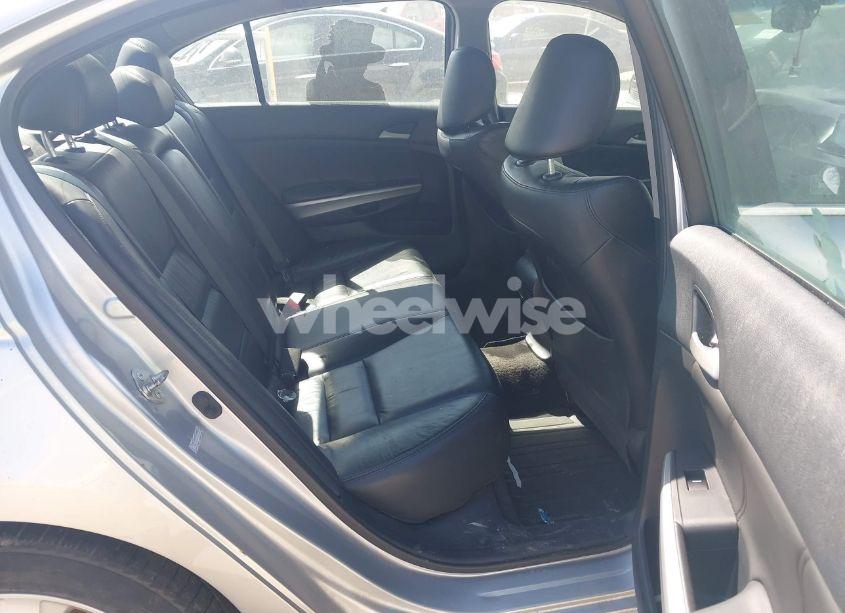 Photo 8 of 2010 Honda Accord 3.5 EX-L (VIN 1HGCP3F83AA010770)