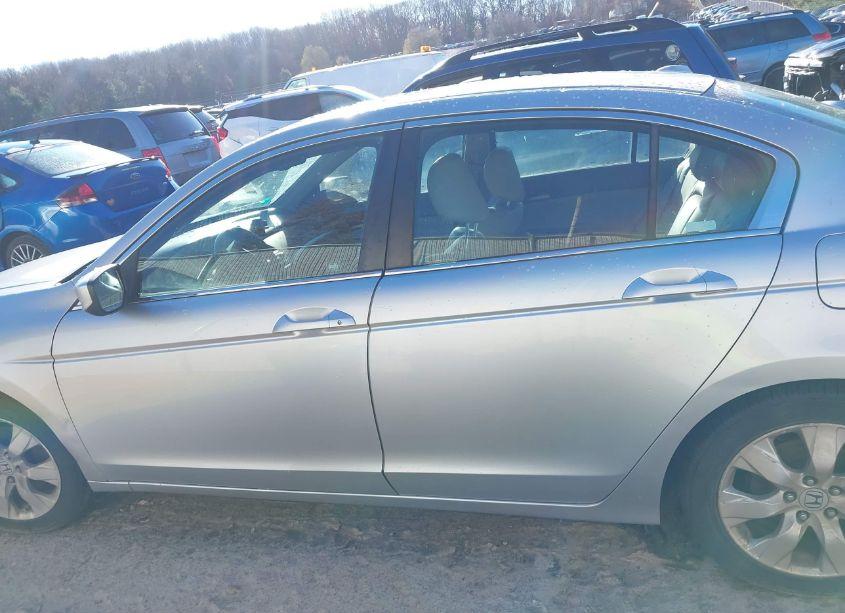 Photo 14 of 2010 Honda Accord 3.5 EX-L (VIN 1HGCP3F83AA028413)