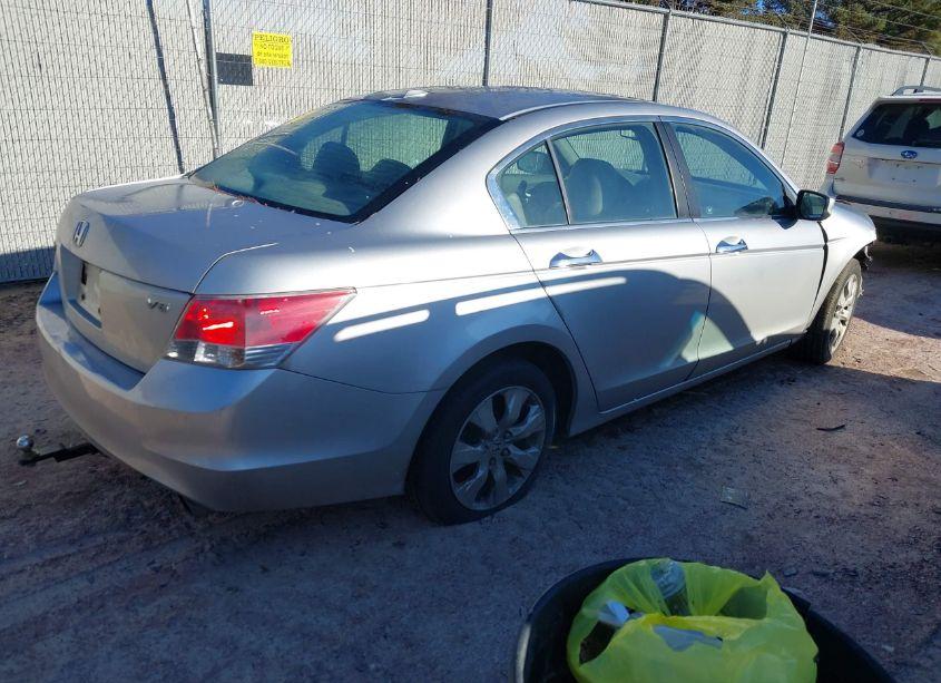 Photo 4 of 2010 Honda Accord 3.5 EX-L (VIN 1HGCP3F83AA028413)