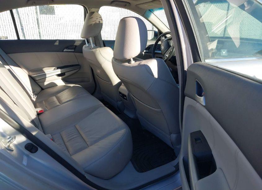 Photo 8 of 2010 Honda Accord 3.5 EX-L (VIN 1HGCP3F83AA028413)